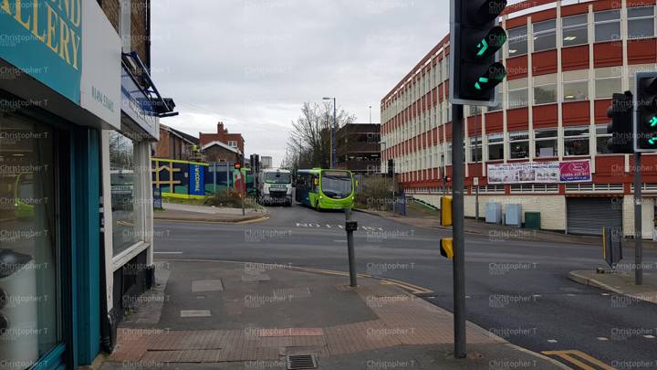 Image of Arriva Beds and Bucks vehicle 2327. Taken by Christopher T at 14.45.04 on 2022.02.28